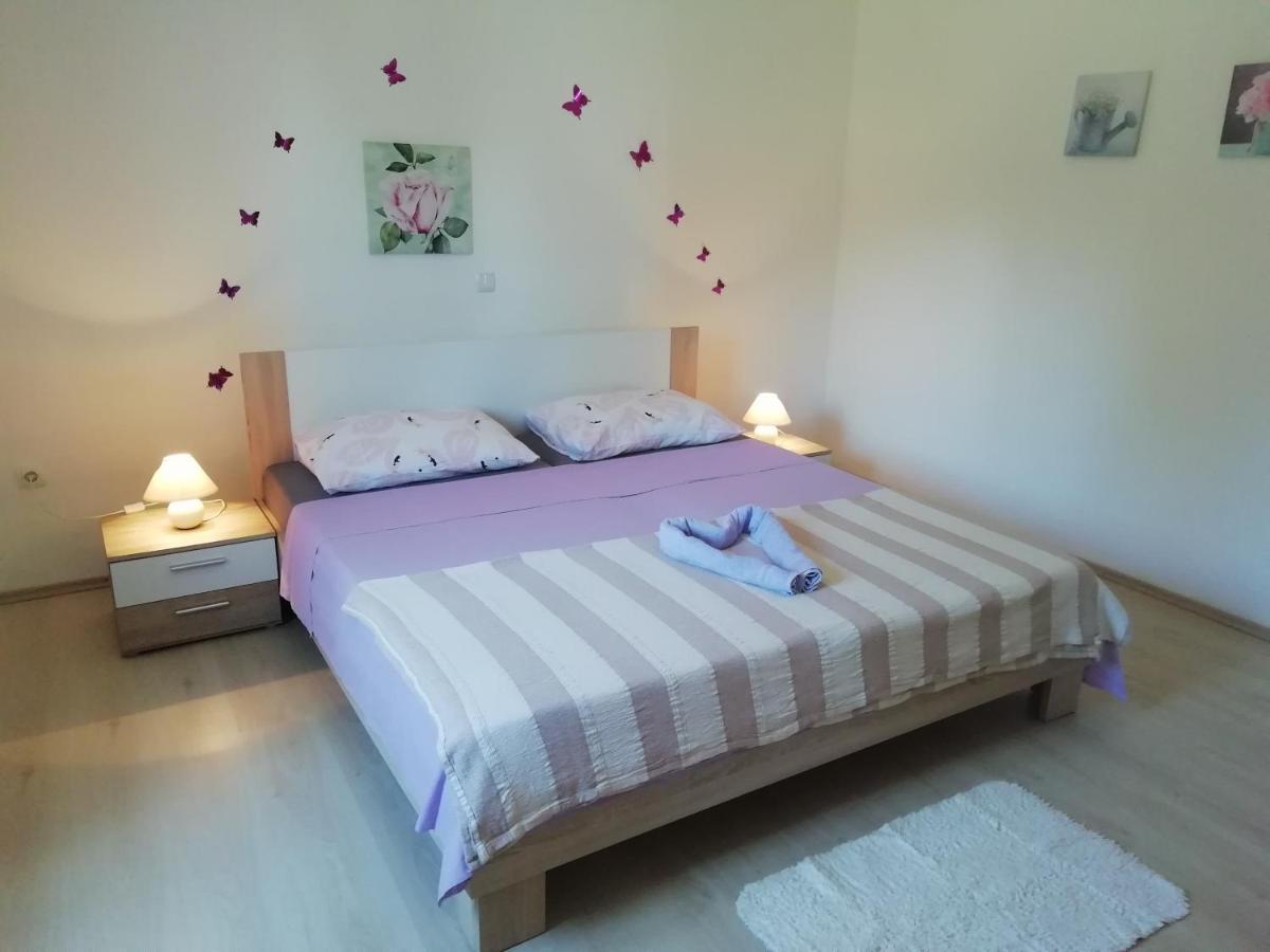 Vacation Home Katarina Nin Eksteriør billede