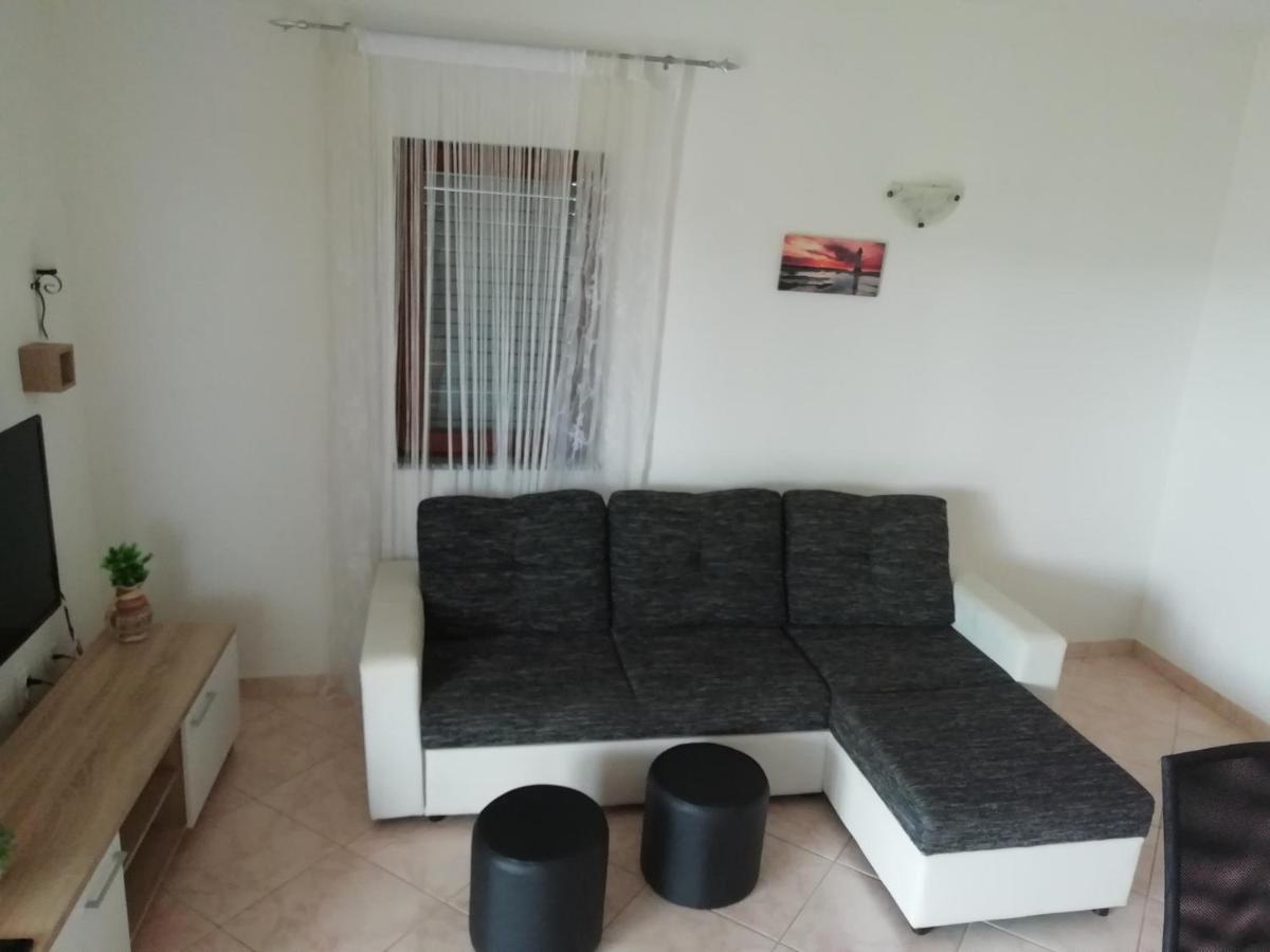 Vacation Home Katarina Nin Eksteriør billede