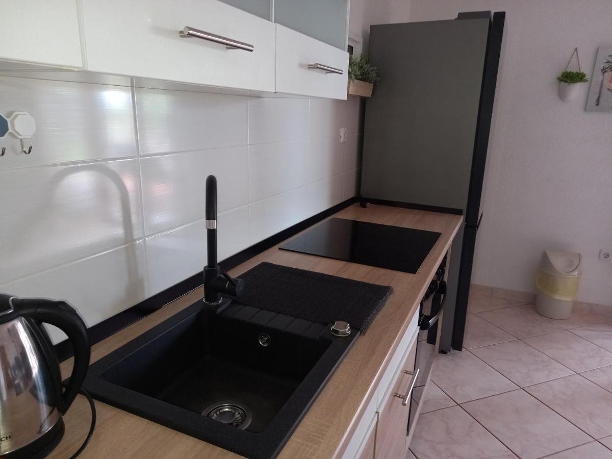 Vacation Home Katarina Nin Eksteriør billede