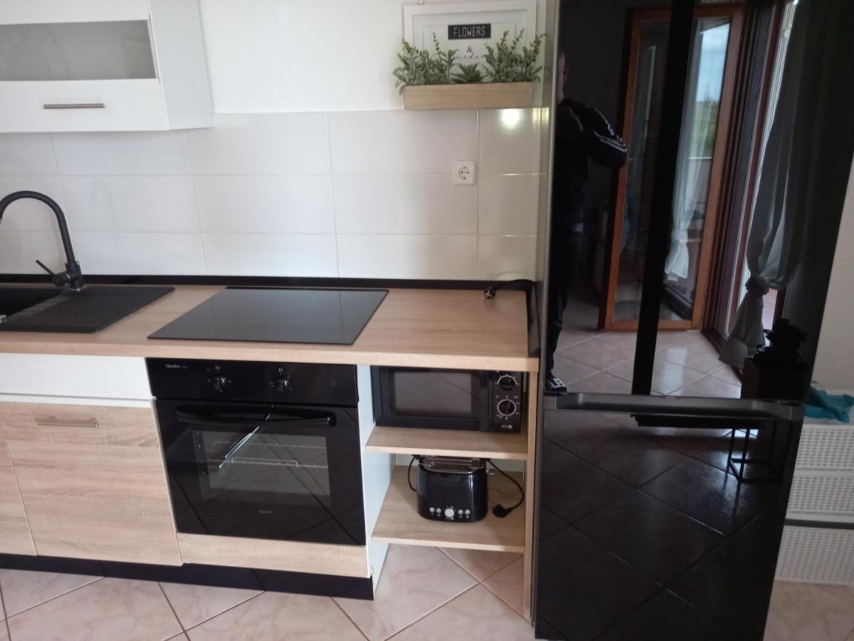Vacation Home Katarina Nin Eksteriør billede